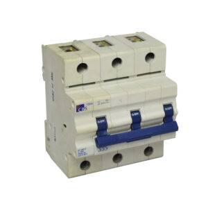 Interruptor termomagnético 3x100A 10kA 240/415V tipo C DIN