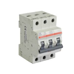 Interruptor termomagnético 3x63A 6kA 240/415V tipo C DIN