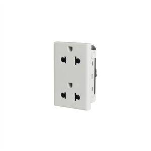 Tomacorriente universal doble 2X16A+T 127/250V 3 módulos blanco Matix