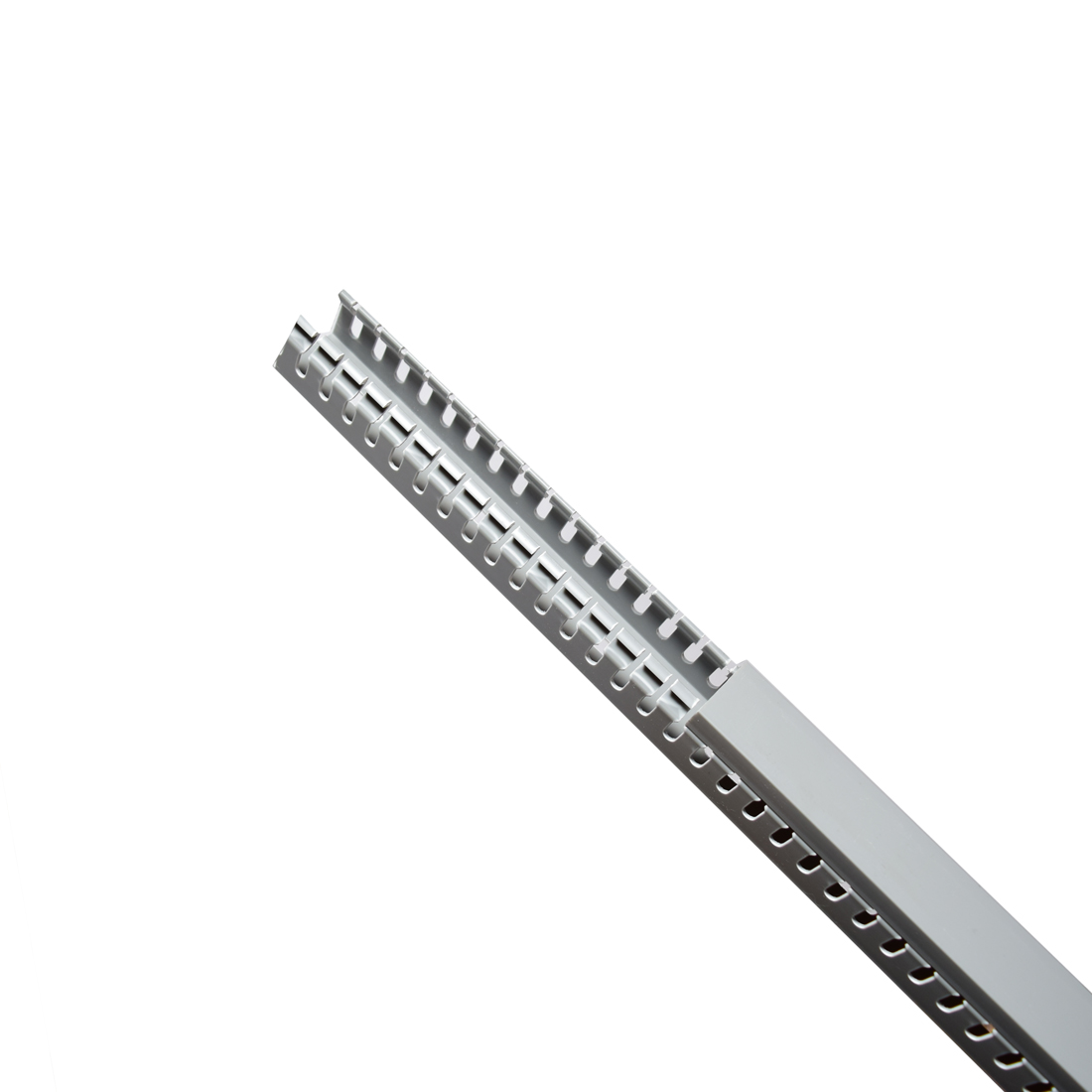 canaleta-ranurada-de-pvc-40x80mm-2mts.jpg Canaleta ranurada de PVC 40x80mm 2mts - Imagen 1